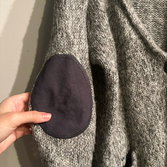 💚H&M💚 grey knit cardigan - Picture 4 of 6